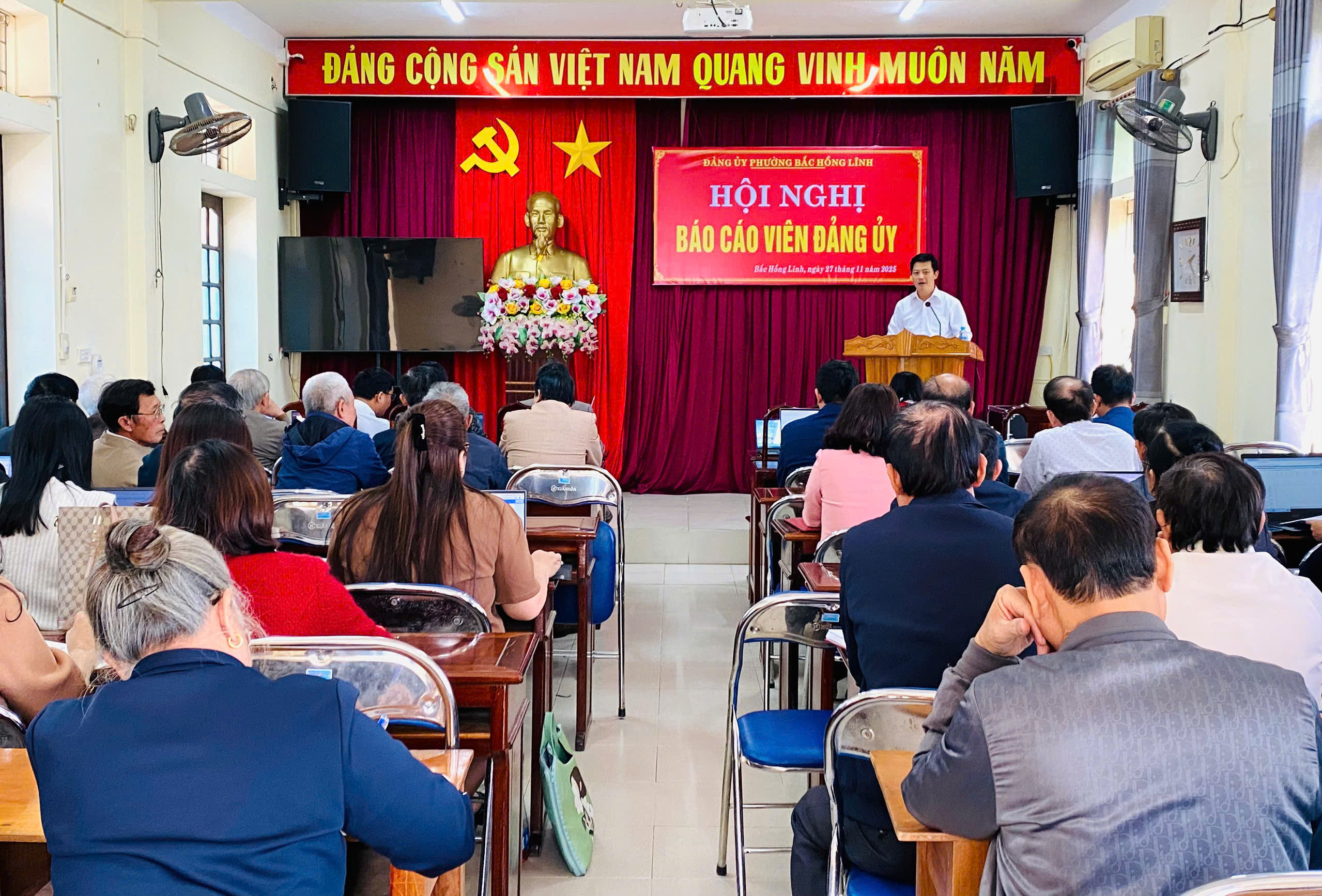 Đảng ủy phường tổ chức Hội nghị báo cáo viên Đảng ủy