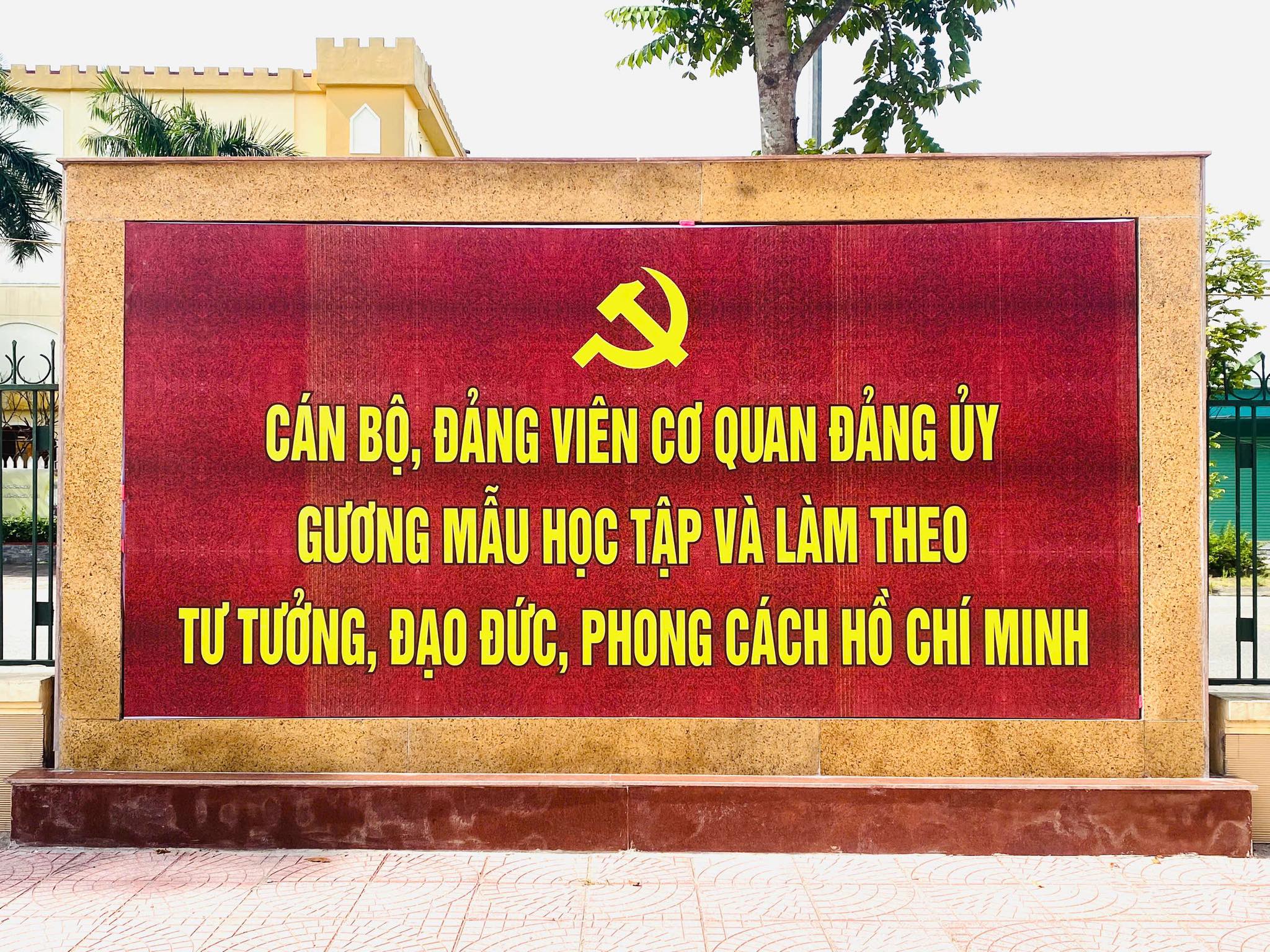 DU 14.jpg