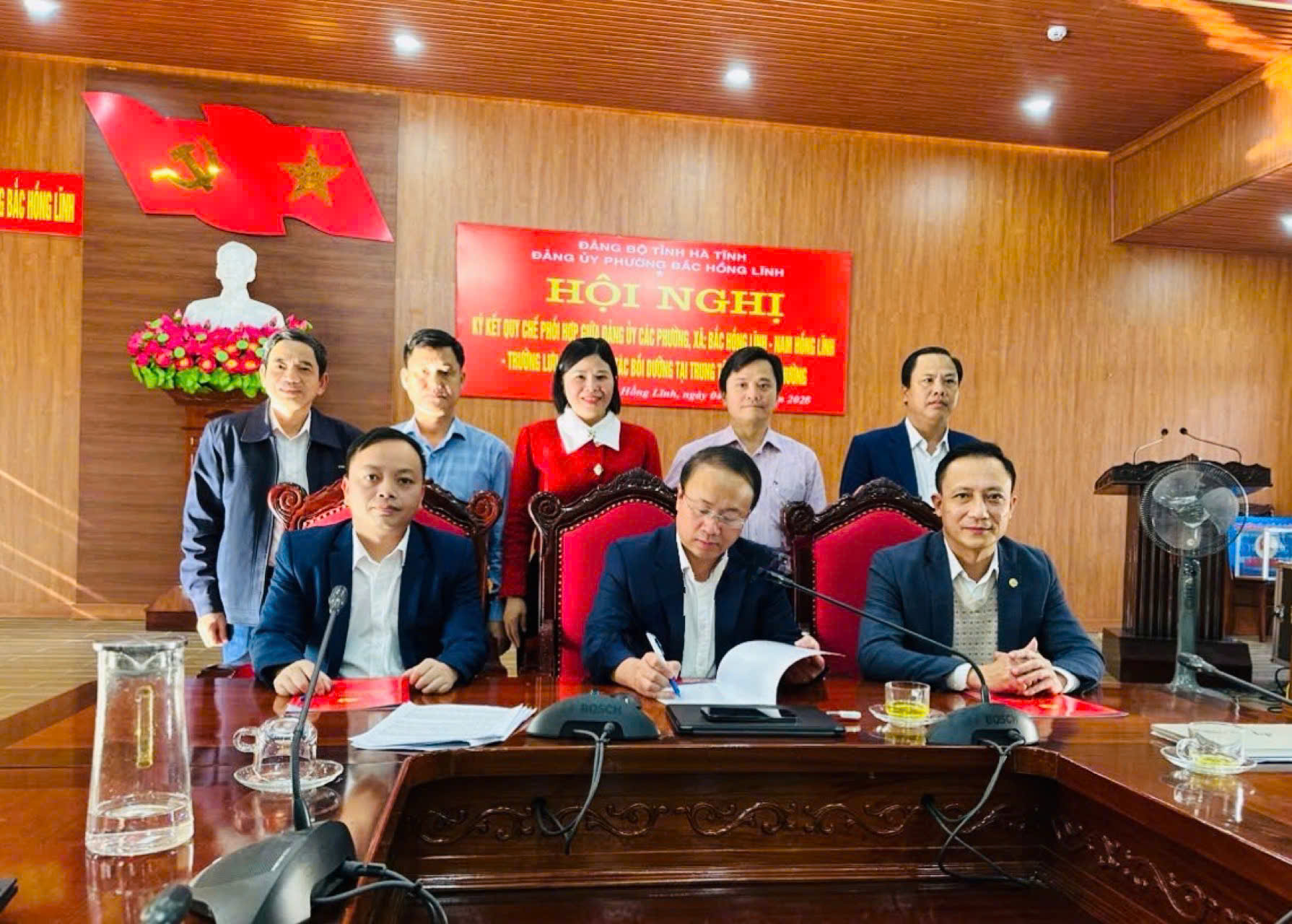 Hội nghị ký kết quy chế phối hợp giữa các Đảng uỷ phường, xã trong công tác bồi dưỡng tại Trung tâm chính trị phường Bắc Hồng Lĩnh