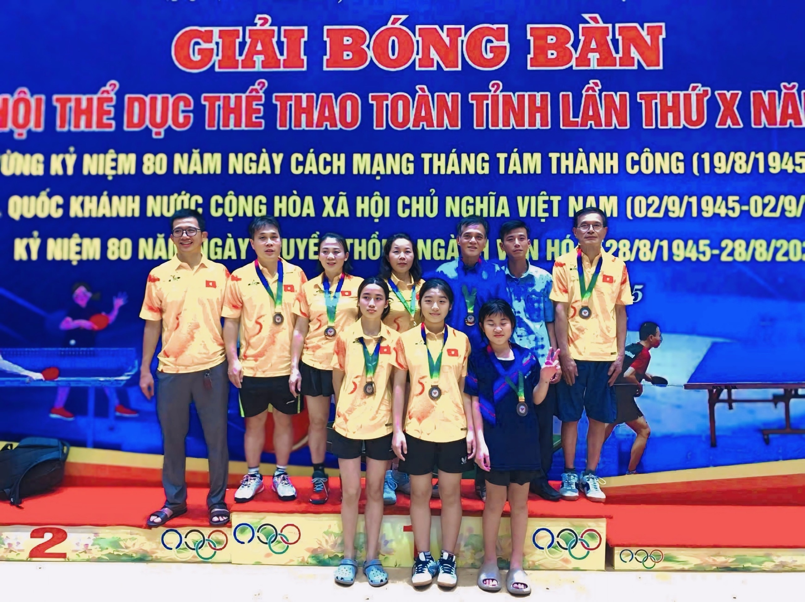 ảnh đội.jpg